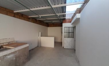 casa en arriendo en candelaria la nueva. Cod A120061