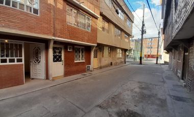 casa en arriendo en candelaria la nueva. Cod A120061