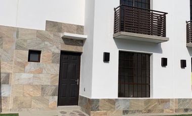 CASA EN RENTA  al sur de León gto salida a Silao