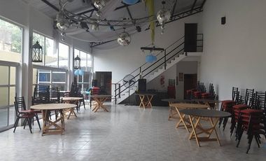 Galpón Con Baños, Cocina Y Oficina En San Justo