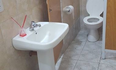 Galpón Con Baños, Cocina Y Oficina En San Justo