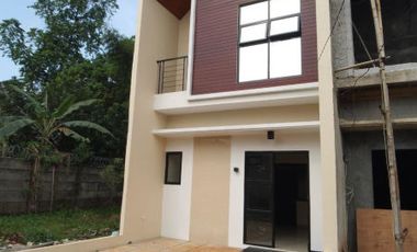 Rumah Cantik 2 lantai jatiasih bekasi