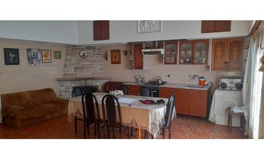 VENTA CASA 3 AMB APTA 2 VIVIENDA DOBLE  LOSA PARA AMPLIAR