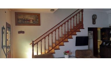 VENTA CASA 3 AMB APTA 2 VIVIENDA DOBLE  LOSA PARA AMPLIAR