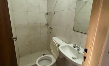 Departamento dos ambientes con cochera