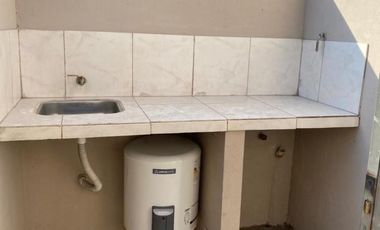 Departamento dos ambientes con cochera