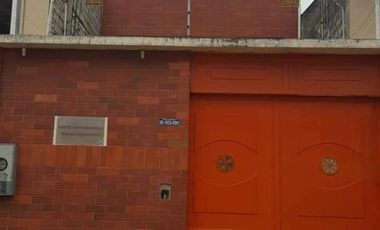 VENTA DE EDIFICIO EN CIUDADELA LAS ORQUIDEAS  (CMC)