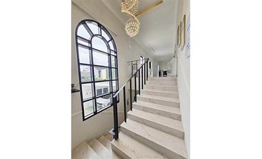 Rumah geger kalong, baru,mewah, bagus dan murah , Bandung