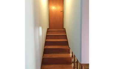 VENTA - HERMOSO E IMPORTANTE CHALET EN PARQUE LURO