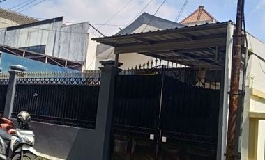 Disewakan Rumah di Kencana Sari Surabaya Barat