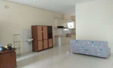 Di jual rumah 2 lantai di pasir luyu buah batu Bandung