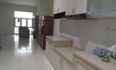 Di jual rumah 2 lantai di pasir luyu buah batu Bandung