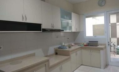 Di jual rumah 2 lantai di pasir luyu buah batu Bandung
