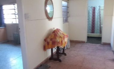 VENTA CASA 3 AMBIENTES + DPTO 1 AMBIENTE, REMEDIOS DE ESCALADA