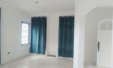 Rumah Posisi Hook Dengan Desain Vintage