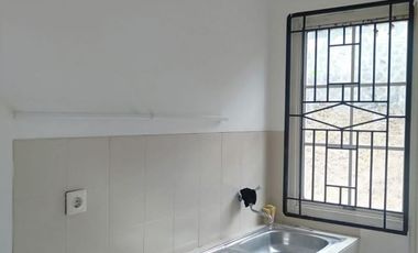 Rumah Posisi Hook Dengan Desain Vintage