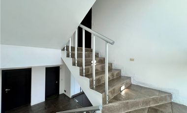 Se vende departamento Urb Lomas de Barbasquillo