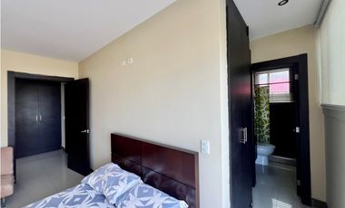 Se vende departamento Urb Lomas de Barbasquillo