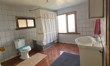 Casa en arriendo de 5 dorm. en Valdivia