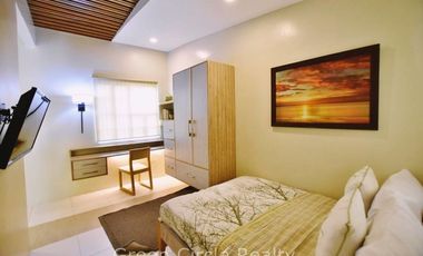 3BR House with Balcony, Hulugan ang Downpayment