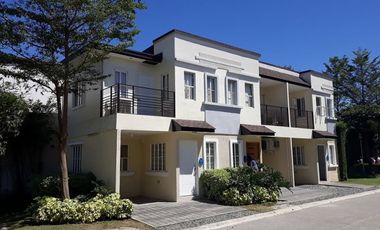 3BR House with Balcony, Hulugan ang Downpayment
