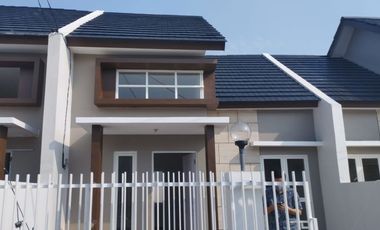 Disewakan Rumah Baru Gress, Alana Cemandi Tahap 3(Dekat OERR),Sidoarjo