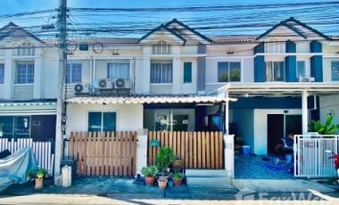 3 Bedroom Townhouse for sale at Baan Pruksa 63