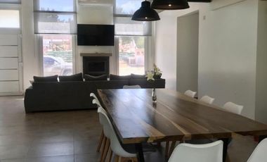 Casa en alquiler en Pinamar