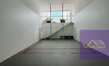 RESIDENCIA EN ZONA EXCLUSIVA AL PONIENTE DE LA CDMX, ACABADOS ITALIANOS.