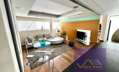 RESIDENCIA EN ZONA EXCLUSIVA AL PONIENTE DE LA CDMX, ACABADOS ITALIANOS.