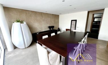 RESIDENCIA EN ZONA EXCLUSIVA AL PONIENTE DE LA CDMX, ACABADOS ITALIANOS.
