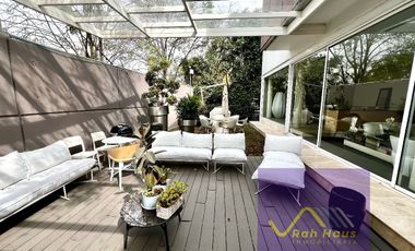 RESIDENCIA EN ZONA EXCLUSIVA AL PONIENTE DE LA CDMX, ACABADOS ITALIANOS.