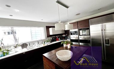RESIDENCIA EN ZONA EXCLUSIVA AL PONIENTE DE LA CDMX, ACABADOS ITALIANOS.