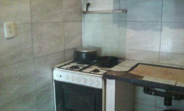 Casa Americana a refaccionar en Glew con buena ubicación y escritura.