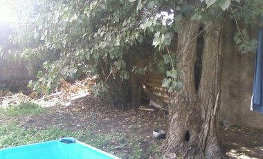 Casa Americana a refaccionar en Glew con buena ubicación y escritura.