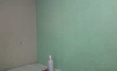 Casa Americana a refaccionar en Glew con buena ubicación y escritura.