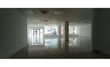 LOCAL EN CALLE 50 - 300mt2 >>VIA PRINCIPAL<<