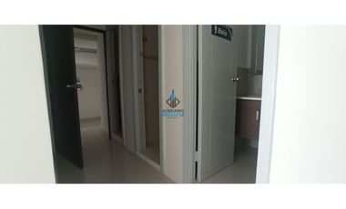 LOCAL EN CALLE 50 - 300mt2 >>VIA PRINCIPAL<<