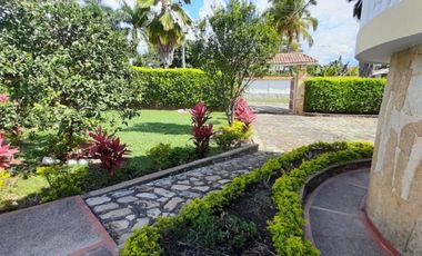 casa campestre en venta en conjunto el paraíso a 500m del peaje de chinauta. Cod V9459974