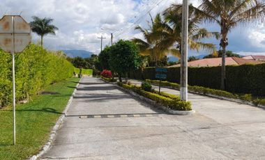 casa campestre en venta en conjunto el paraíso a 500m del peaje de chinauta. Cod V9459974