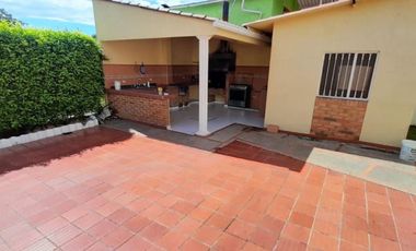 casa campestre en venta en conjunto el paraíso a 500m del peaje de chinauta. Cod V9459974
