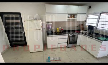Chalet en venta en Barrio Maritimo