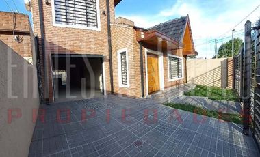 Chalet en venta en Barrio Maritimo