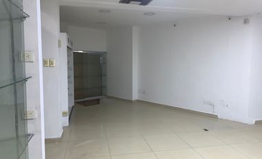 local en arriendo en versalles. Cod A108049