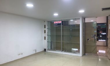 local en arriendo en versalles. Cod A108049