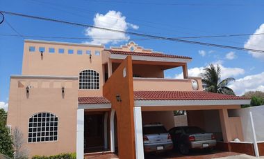 Casa de 5 Recámaras Super Amplia con 2 Albercas al Oriente de Mérida