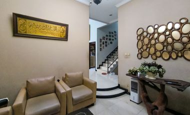 Rumah 5 Kamar Tidur SHM dekat Gandaria City Mall Dibantu KPR J-46152