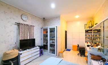 Rumah 5 Kamar Tidur SHM dekat Gandaria City Mall Dibantu KPR J-46152