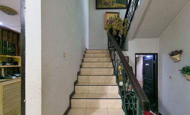 Rumah 5 Kamar Tidur SHM dekat Gandaria City Mall Dibantu KPR J-46152
