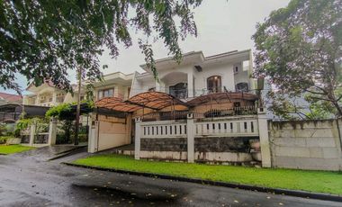 Rumah 5 Kamar Tidur SHM dekat Gandaria City Mall Dibantu KPR J-46152